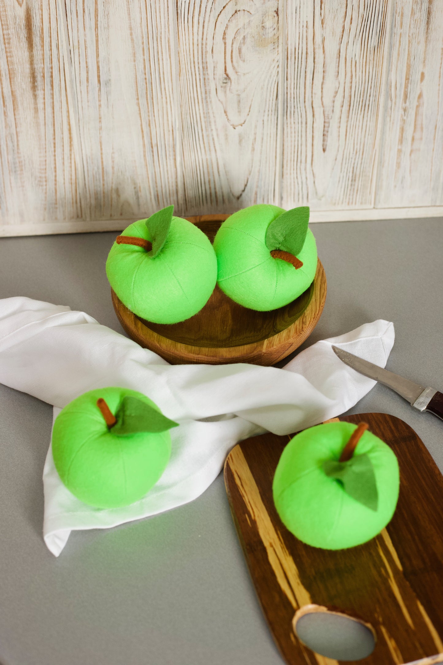 Apple felt fruit