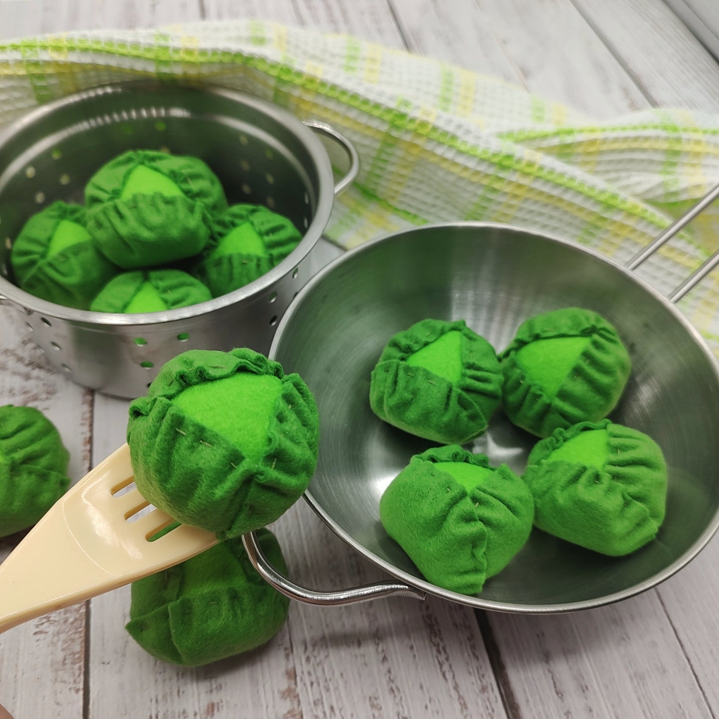 Brussel sprouts felt play food vegetable