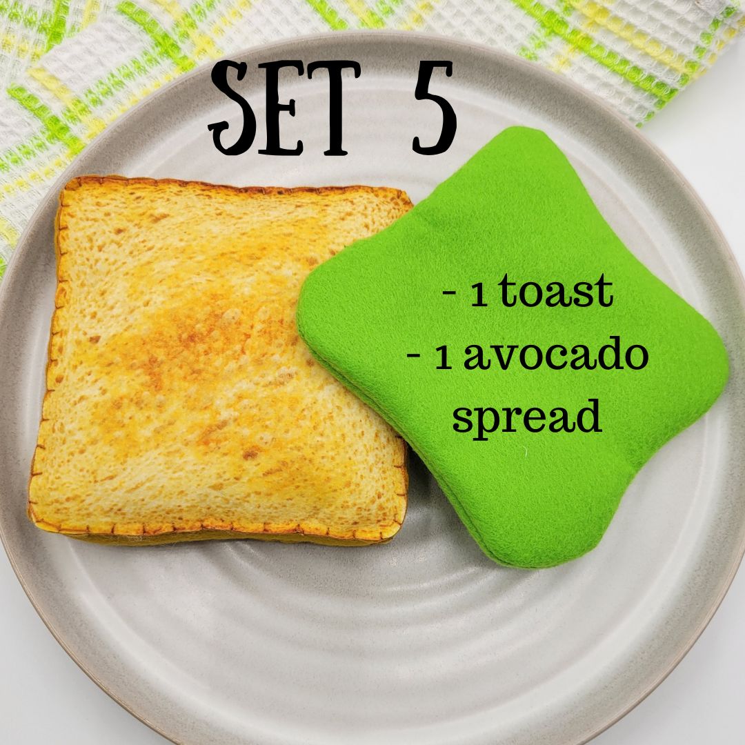 Toast with avocado plush food toy spread on a plate, labeled 'Set 5' with ingredients listed.