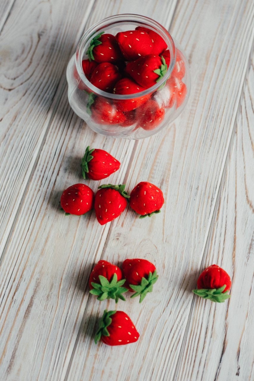 Strawberry felt berries