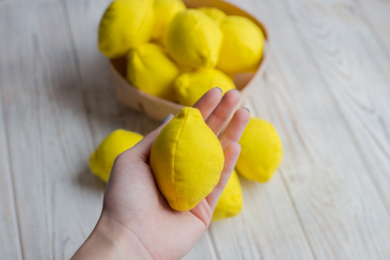 Lemon felt fruit