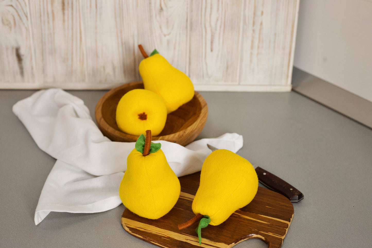 Pear felt fruits